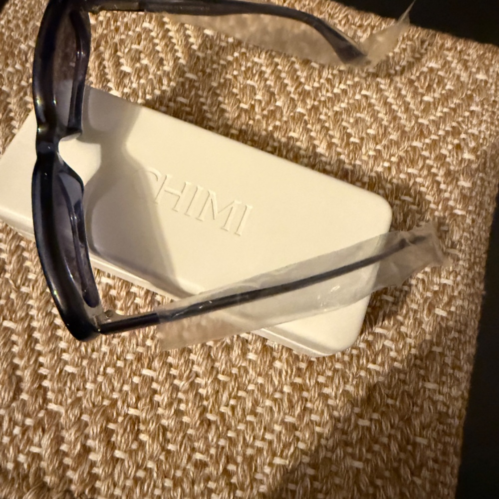 Chimi, 12 Core Blue sunglasses - Picture 9 of 10